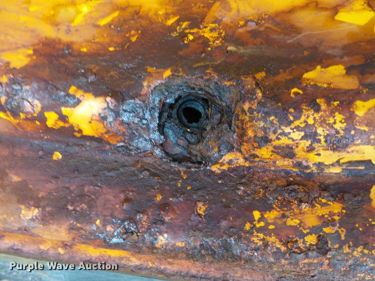 image for item DD2347 1974 John Deere 302A landscape tractor