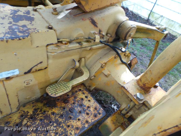 image for item DD2347 1974 John Deere 302A landscape tractor