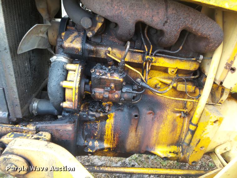 image for item DD2347 1974 John Deere 302A landscape tractor