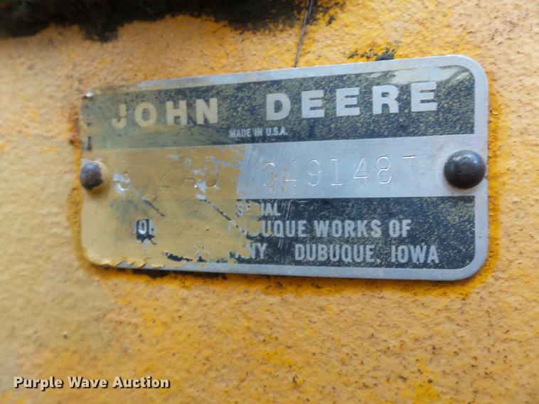 image for item DD2347 1974 John Deere 302A landscape tractor