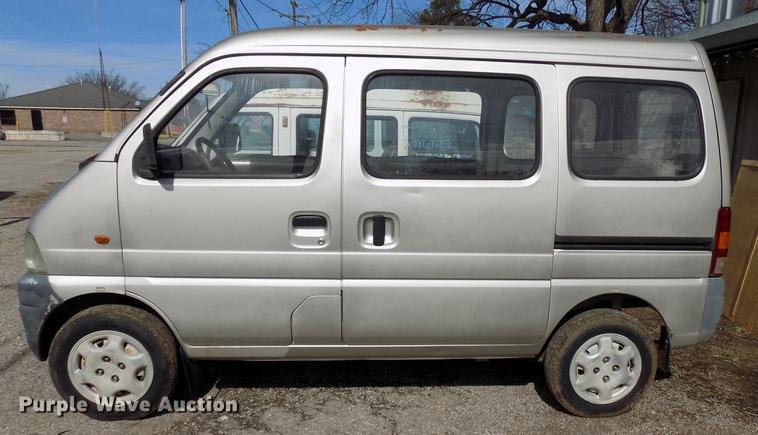 image for item DD3625 2004 Tiger Truck van