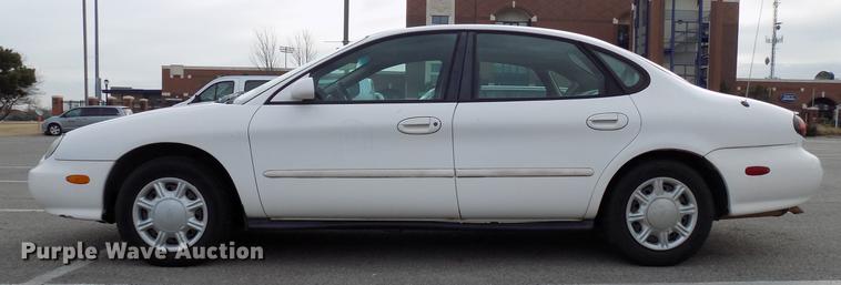 image for item DD3627 1998 Ford Taurus