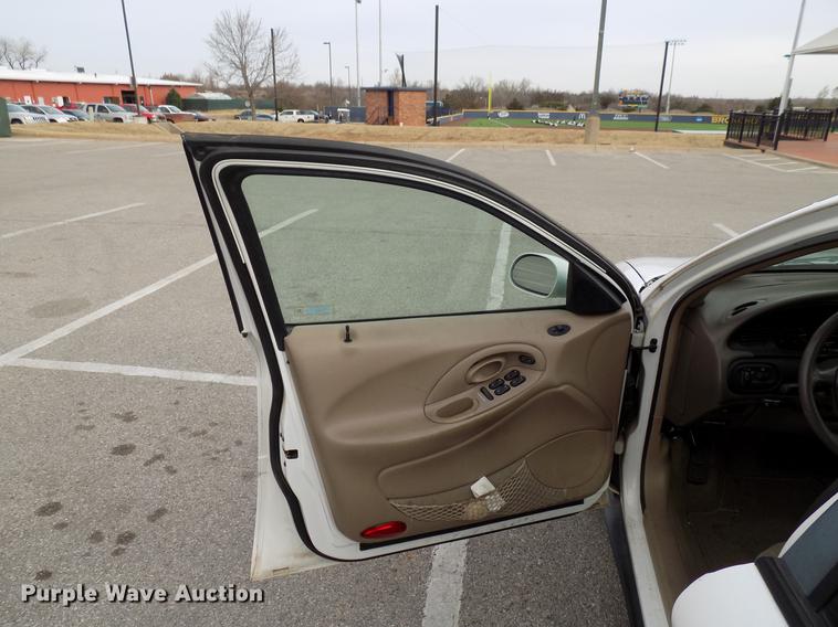 image for item DD3627 1998 Ford Taurus