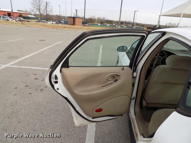 image for item DD3627 1998 Ford Taurus
