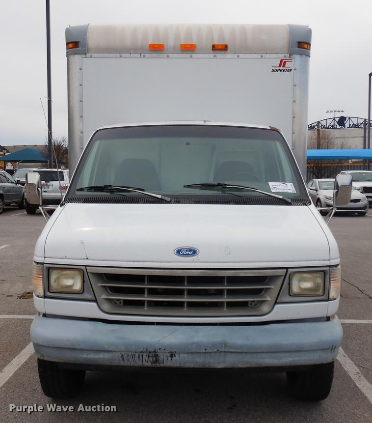 image for item DD3641 1993 Ford Econoline E350 box truck