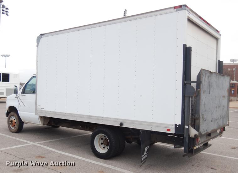 image for item DD3641 1993 Ford Econoline E350 box truck