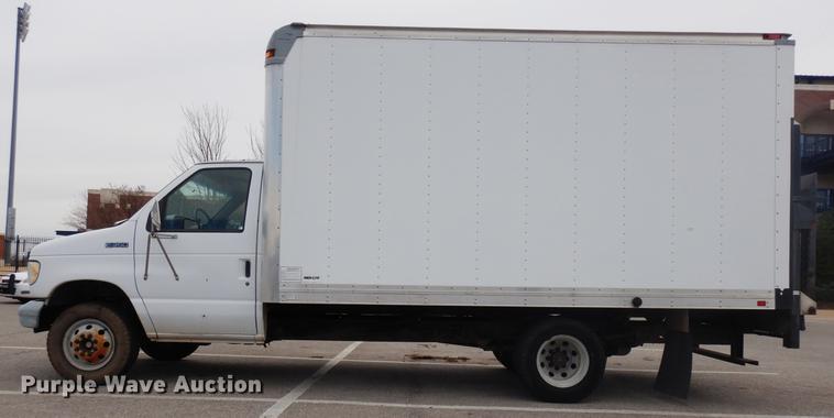 image for item DD3641 1993 Ford Econoline E350 box truck
