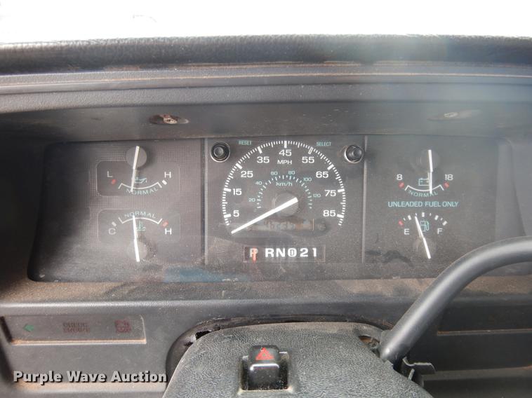 image for item DD3641 1993 Ford Econoline E350 box truck