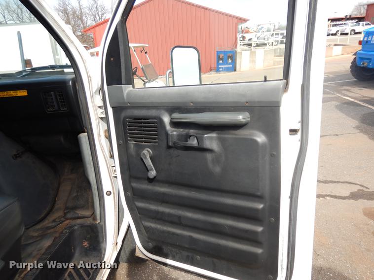 image for item DD3641 1993 Ford Econoline E350 box truck
