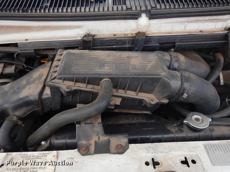 image for item DD3641 1993 Ford Econoline E350 box truck