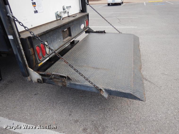 image for item DD3641 1993 Ford Econoline E350 box truck