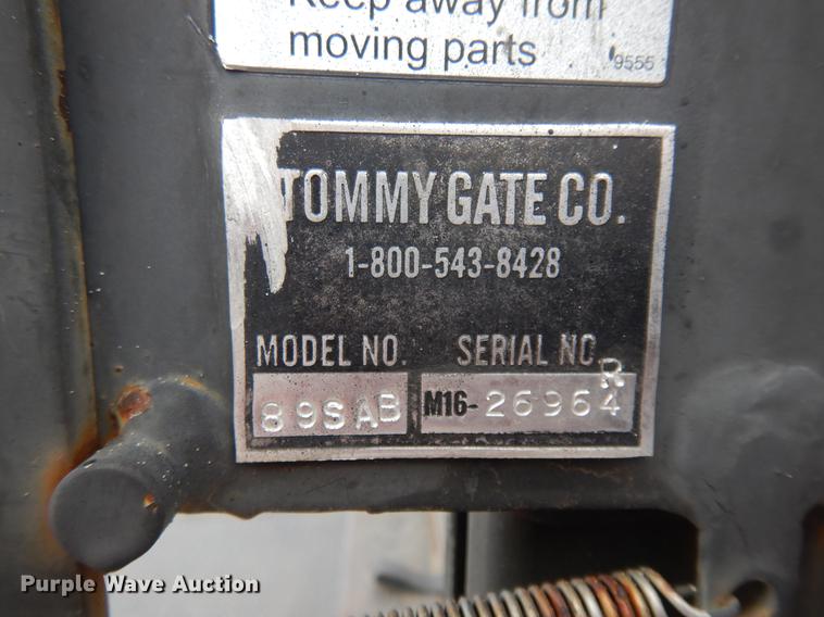 image for item DD3641 1993 Ford Econoline E350 box truck