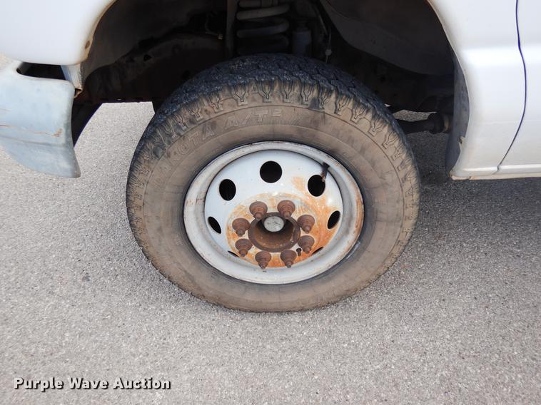 image for item DD3641 1993 Ford Econoline E350 box truck