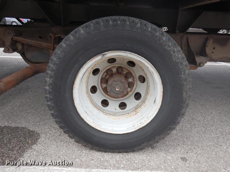 image for item DD3641 1993 Ford Econoline E350 box truck