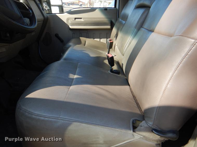 image for item DE0094 2008 Ford F550 Super Duty XL flatbed truck