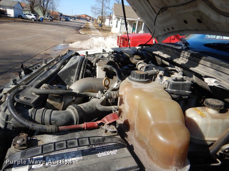 image for item DE0094 2008 Ford F550 Super Duty XL flatbed truck