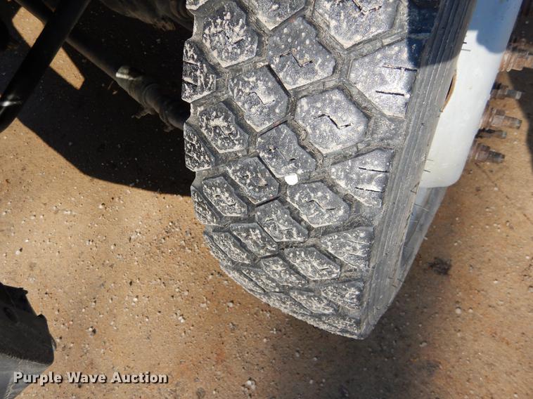 image for item DE0094 2008 Ford F550 Super Duty XL flatbed truck