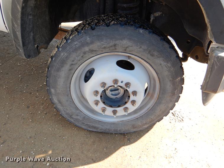 image for item DE0094 2008 Ford F550 Super Duty XL flatbed truck