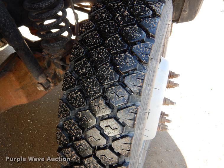 image for item DE0094 2008 Ford F550 Super Duty XL flatbed truck