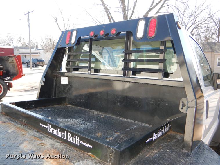 image for item DE0094 2008 Ford F550 Super Duty XL flatbed truck