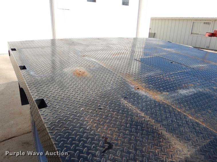 image for item DE0094 2008 Ford F550 Super Duty XL flatbed truck