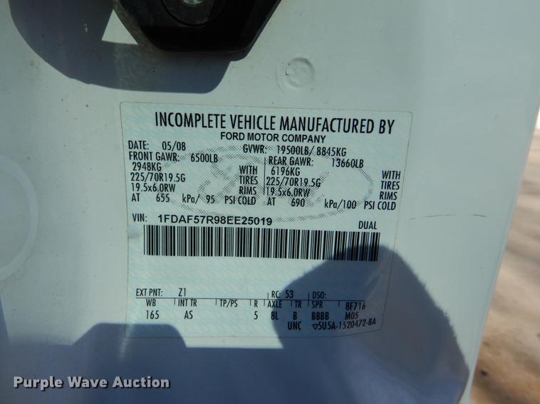 image for item DE0094 2008 Ford F550 Super Duty XL flatbed truck