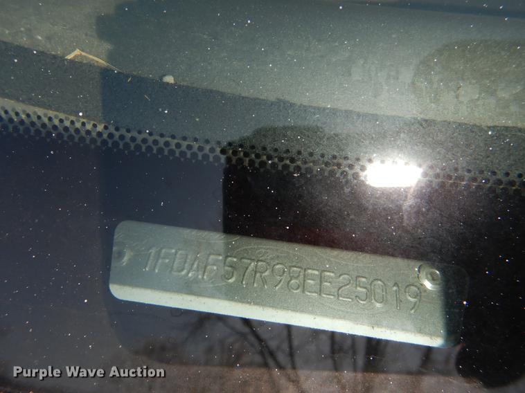 image for item DE0094 2008 Ford F550 Super Duty XL flatbed truck