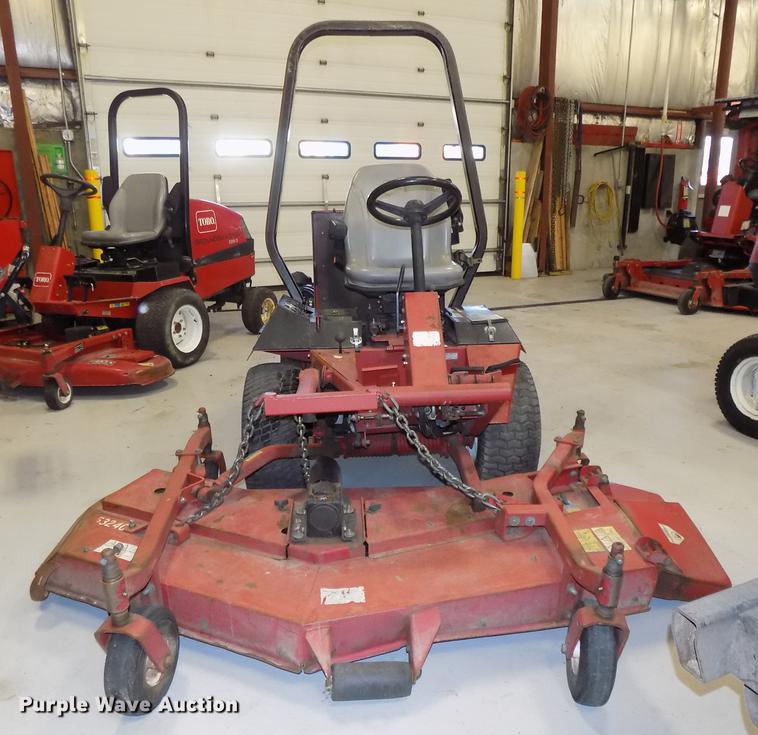 image for item DE7581 2006 Toro Ground Master 328D lawn mower