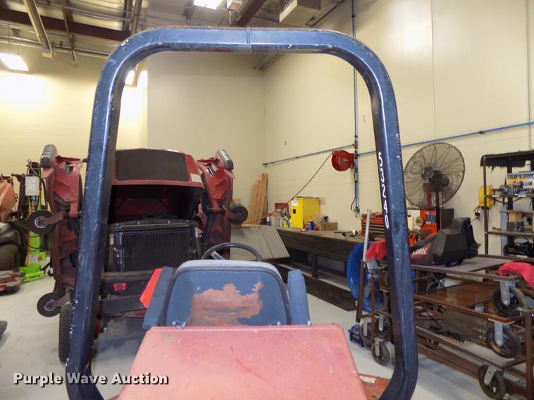 image for item DE7581 2006 Toro Ground Master 328D lawn mower