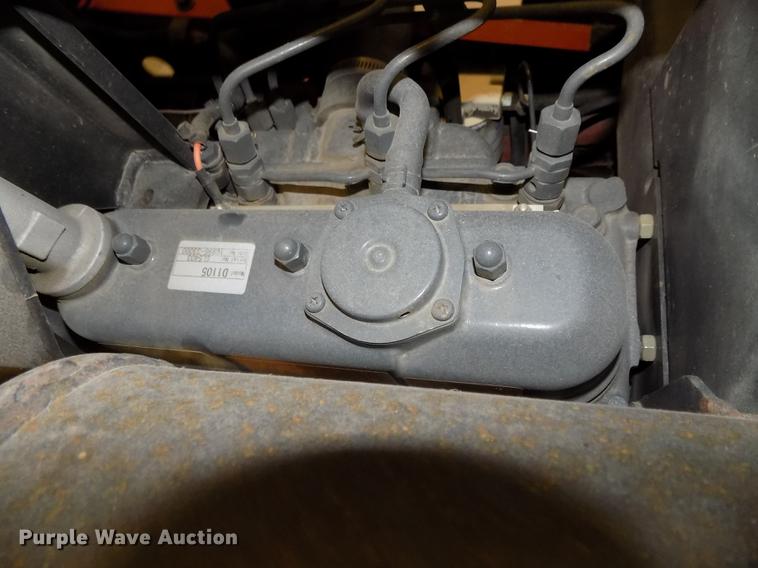 image for item DE7581 2006 Toro Ground Master 328D lawn mower