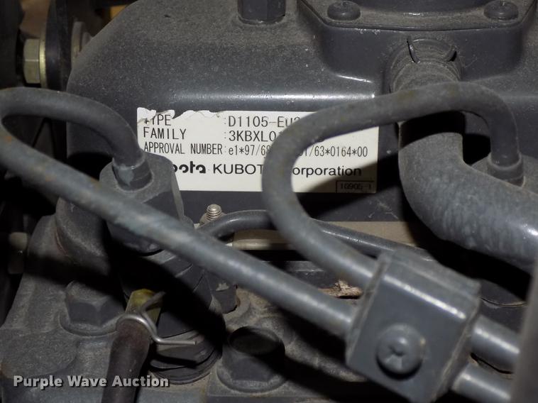 image for item DE7581 2006 Toro Ground Master 328D lawn mower