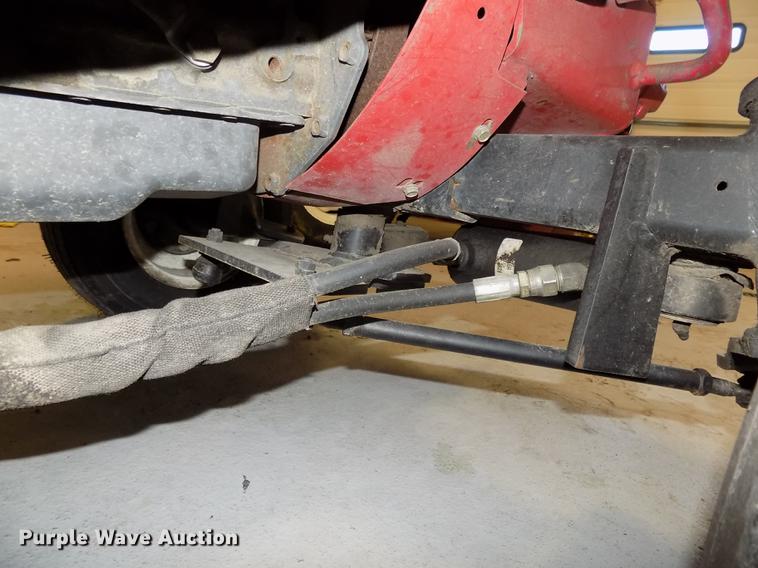 image for item DE7581 2006 Toro Ground Master 328D lawn mower