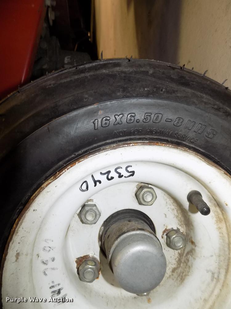 image for item DE7581 2006 Toro Ground Master 328D lawn mower