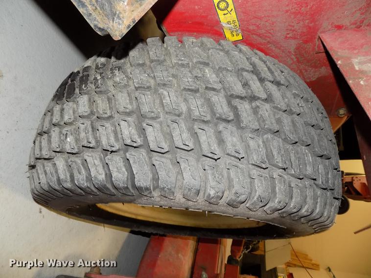 image for item DE7581 2006 Toro Ground Master 328D lawn mower