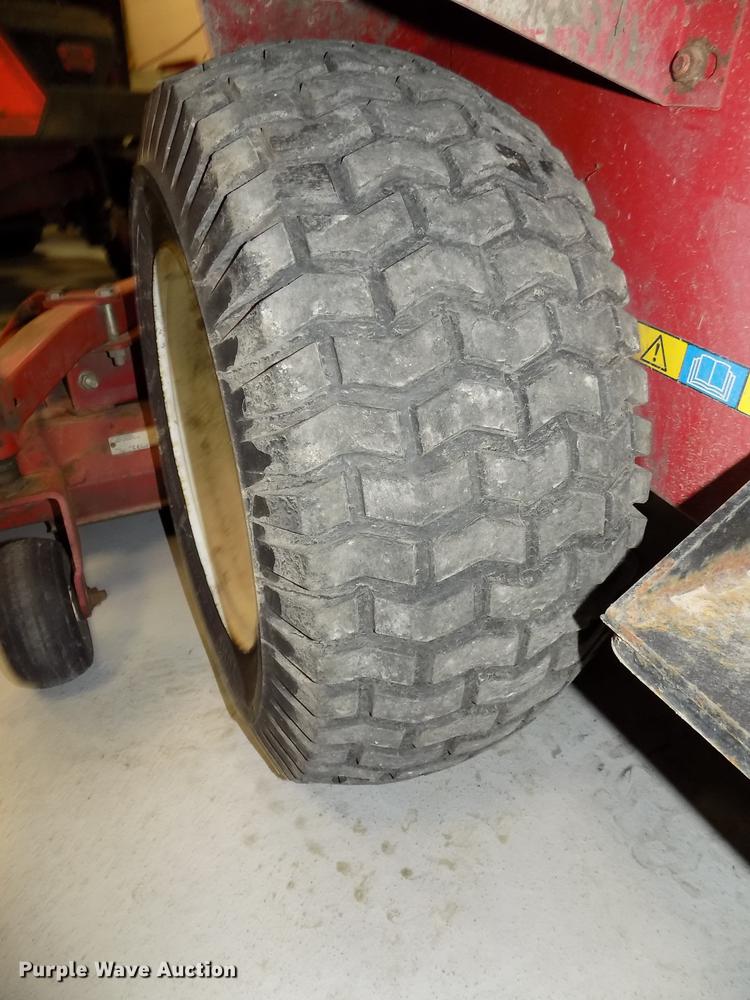 image for item DE7581 2006 Toro Ground Master 328D lawn mower