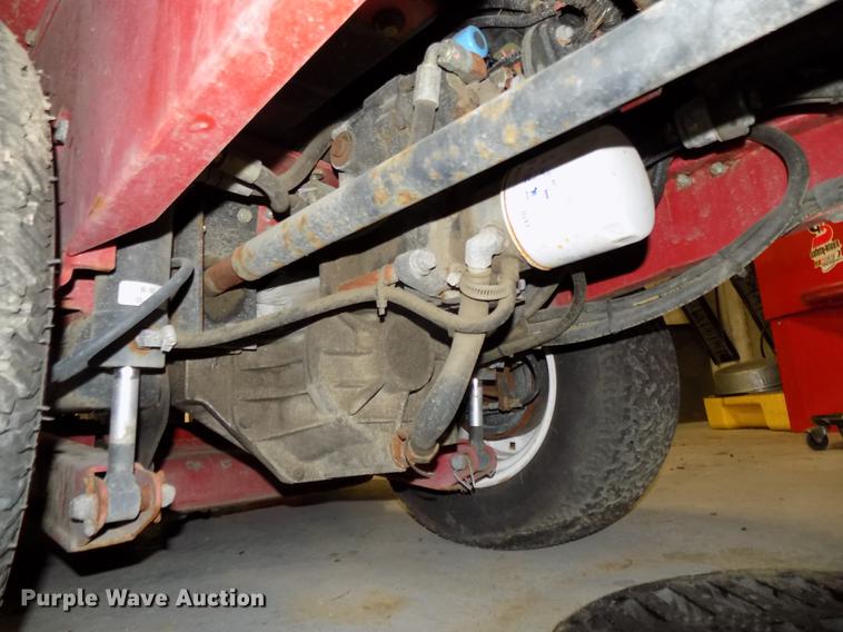 image for item DE7582 2005 Toro Groundsmaster 228D lawn mower