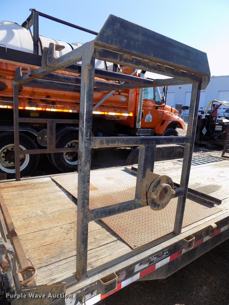 image for item DE7583 2002 Maclander 18TSLWB utility trailer