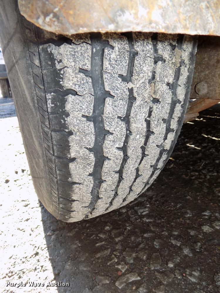 image for item DE7583 2002 Maclander 18TSLWB utility trailer