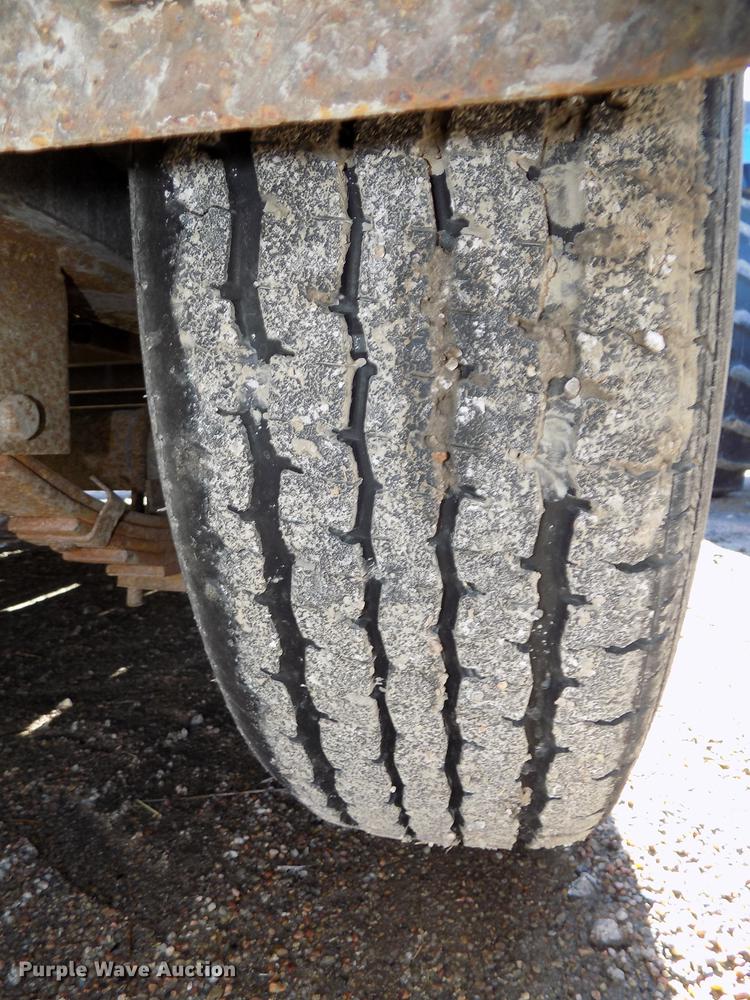 image for item DE7583 2002 Maclander 18TSLWB utility trailer