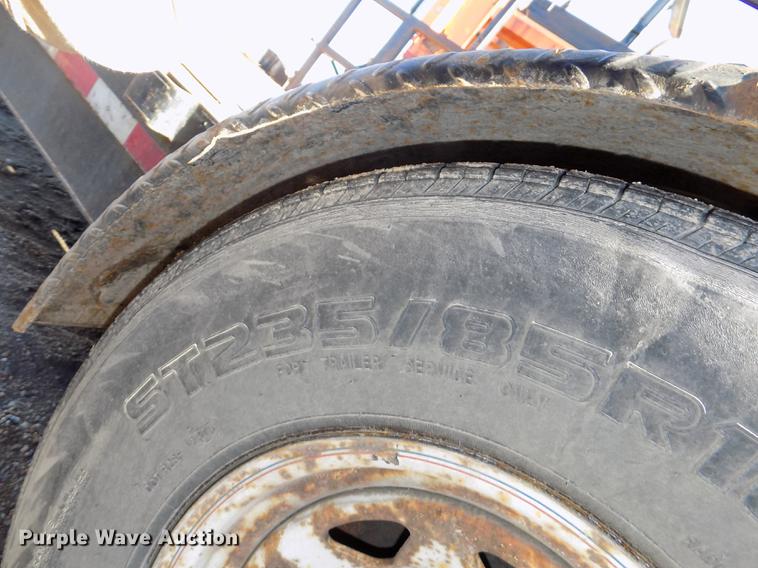 image for item DE7583 2002 Maclander 18TSLWB utility trailer