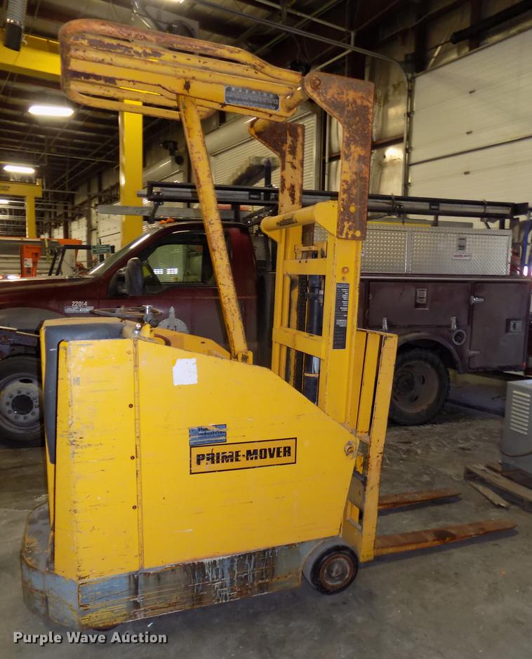 image for item DE7585 Prime Mover RC30 forklift