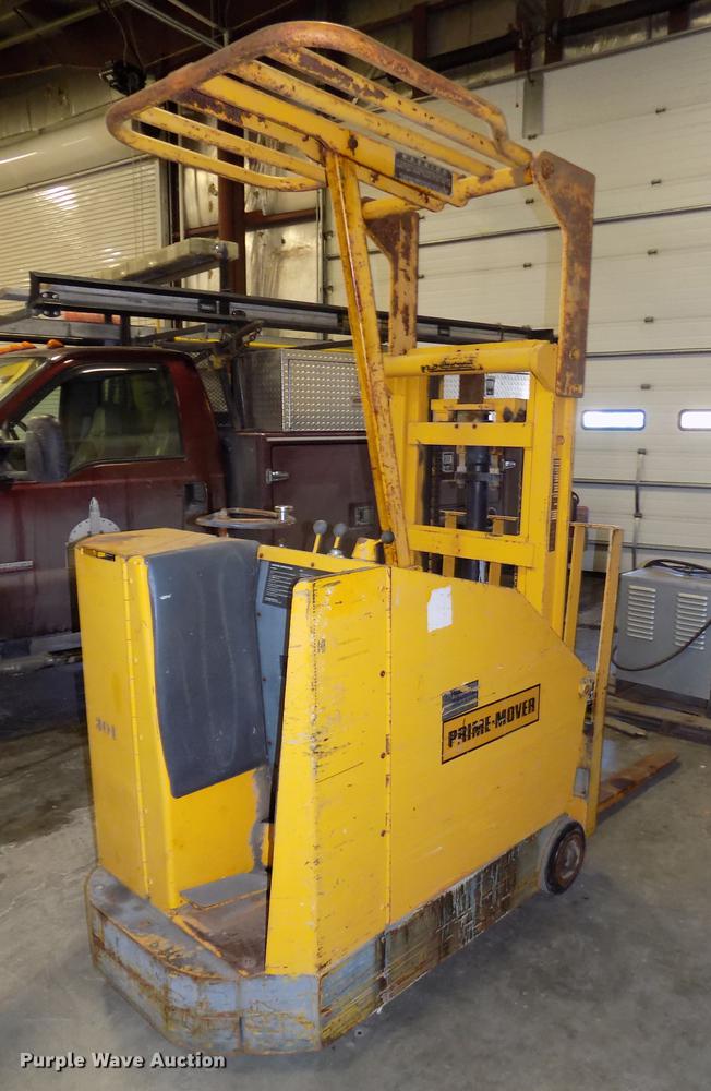 image for item DE7585 Prime Mover RC30 forklift
