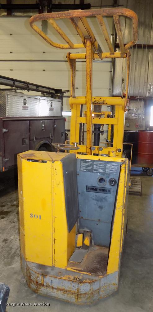 image for item DE7585 Prime Mover RC30 forklift