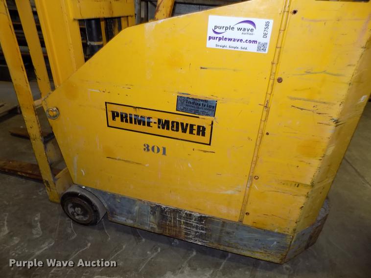 image for item DE7585 Prime Mover RC30 forklift
