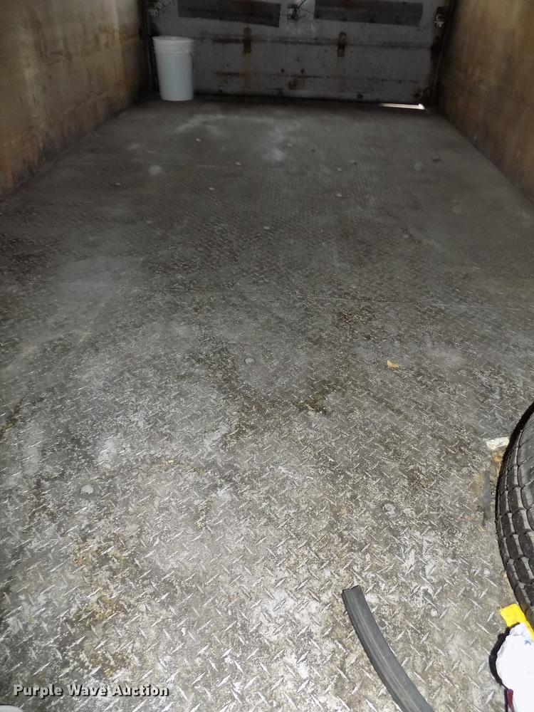 image for item DE7590 1999 GMC Savana G3500 box truck