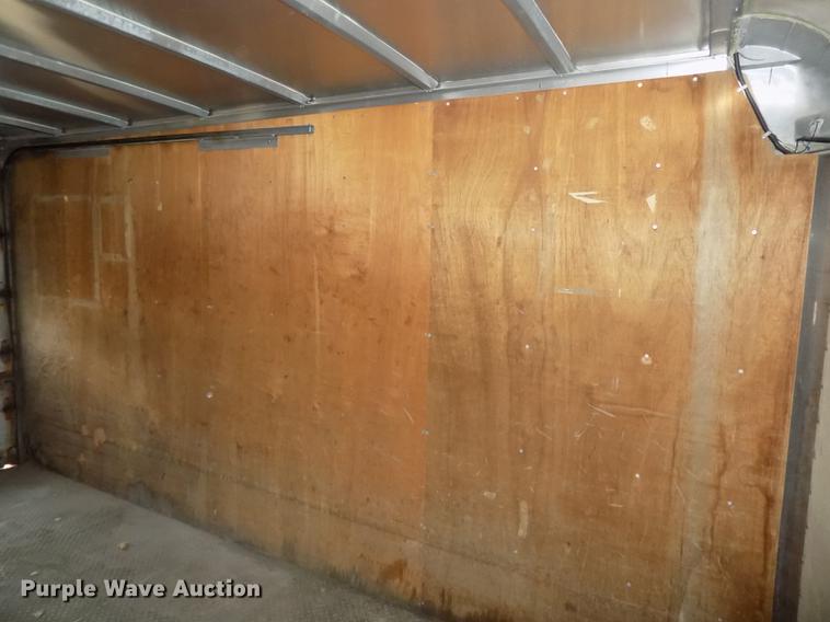 image for item DE7590 1999 GMC Savana G3500 box truck