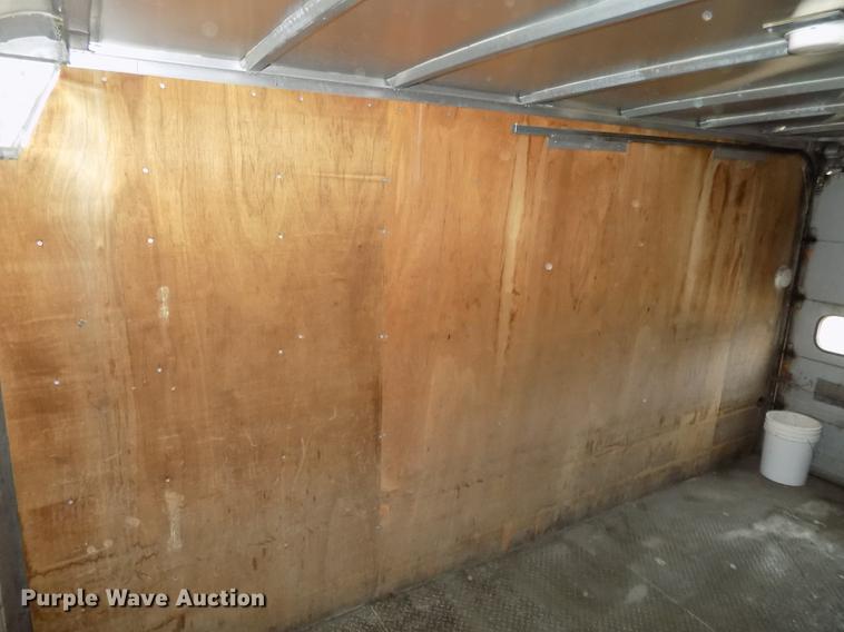 image for item DE7590 1999 GMC Savana G3500 box truck