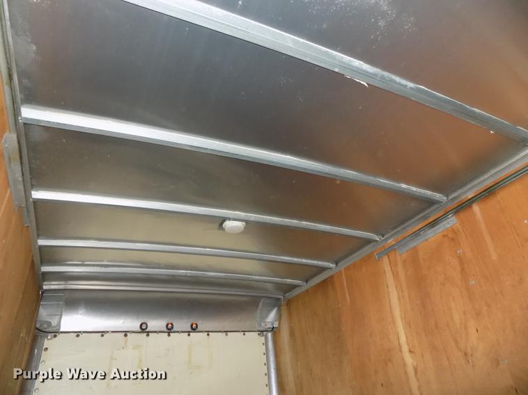 image for item DE7590 1999 GMC Savana G3500 box truck