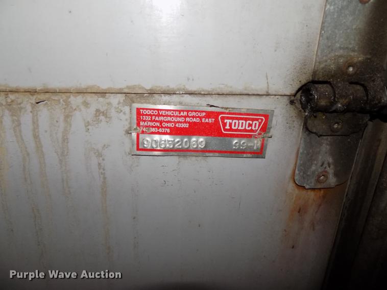 image for item DE7590 1999 GMC Savana G3500 box truck