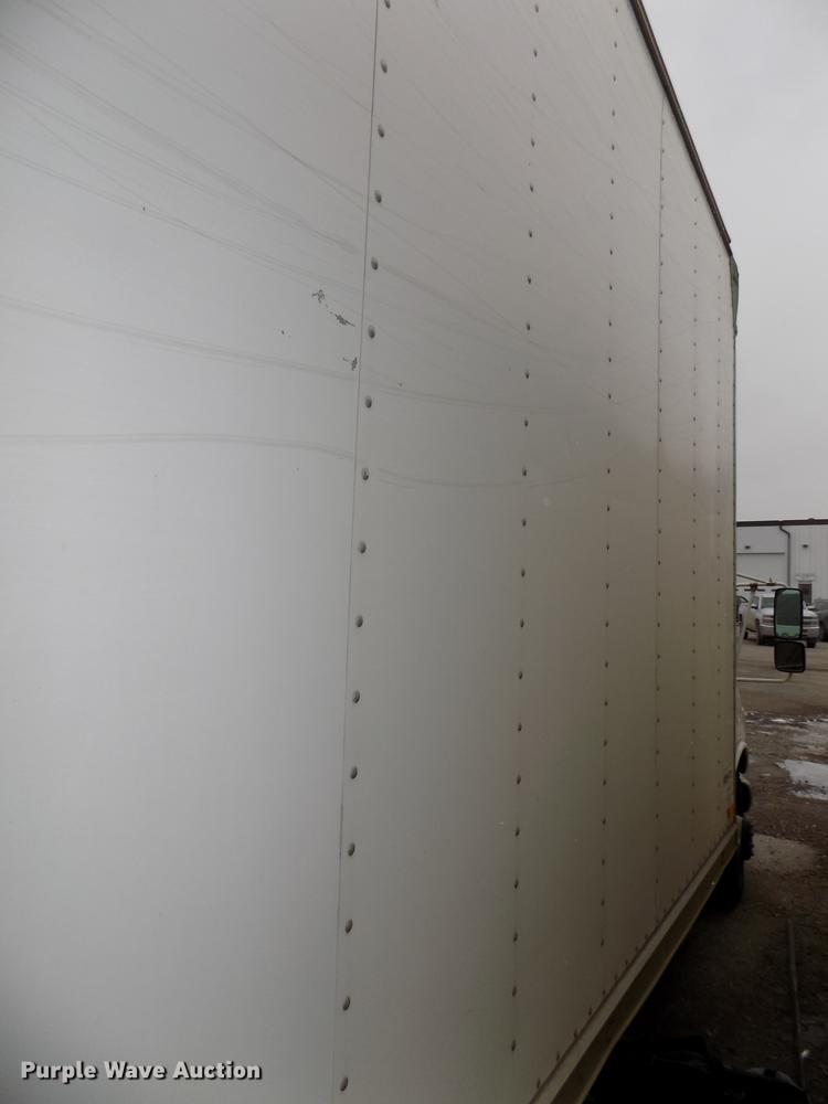 image for item DE7590 1999 GMC Savana G3500 box truck